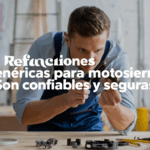 Técnico evaluando refacción genérica para motosierra sobre mesa de trabajo.