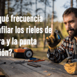 ¿Con qué frecuencia debo afilar los rieles de la barra y la punta del piñón?